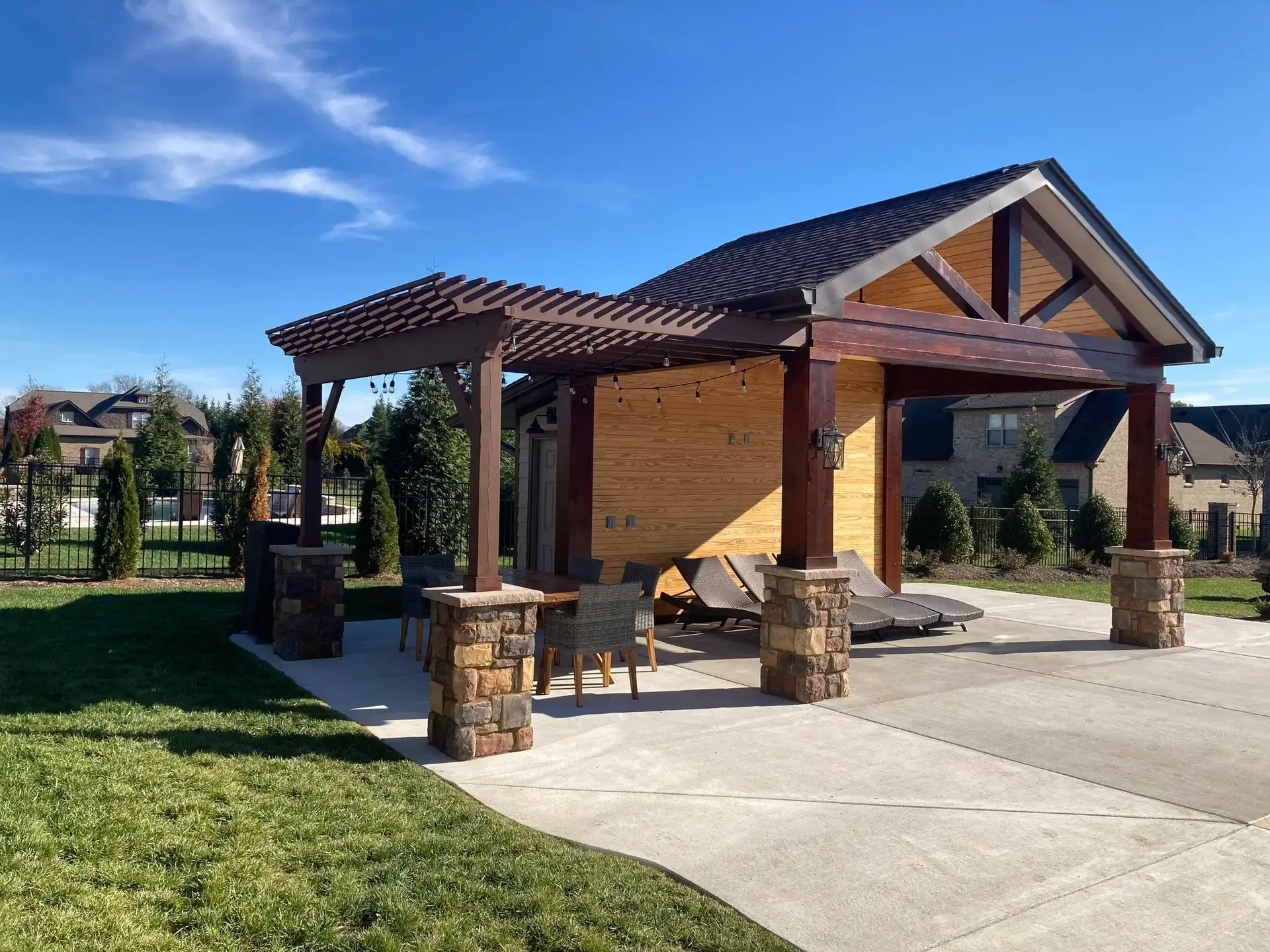 Trusted Expert Deck Builder in Spring Hill TN. Custom deck design, composite decks, outdoor living spaces and patio installation for local homeowners.